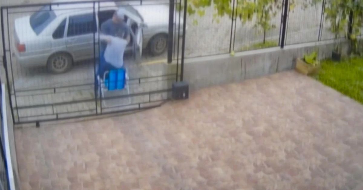 Filhos são indiciados após idoso de 75 anos ser abandonado em calçada; video 31 FN+