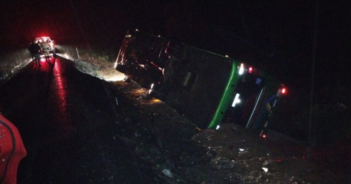 Grave acidente com ônibus na SC-283 deixa 9 trabalhadores feridos 31 FN+