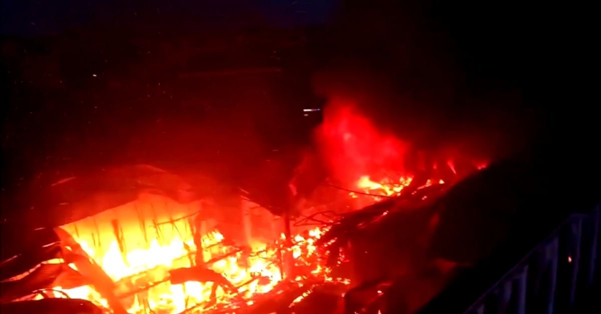 Incêndio atinge 3 boates, deixa ao menos treze mortos e vídeos flagram cenário desesperador: 'Vamos morr3r' 31 FN+