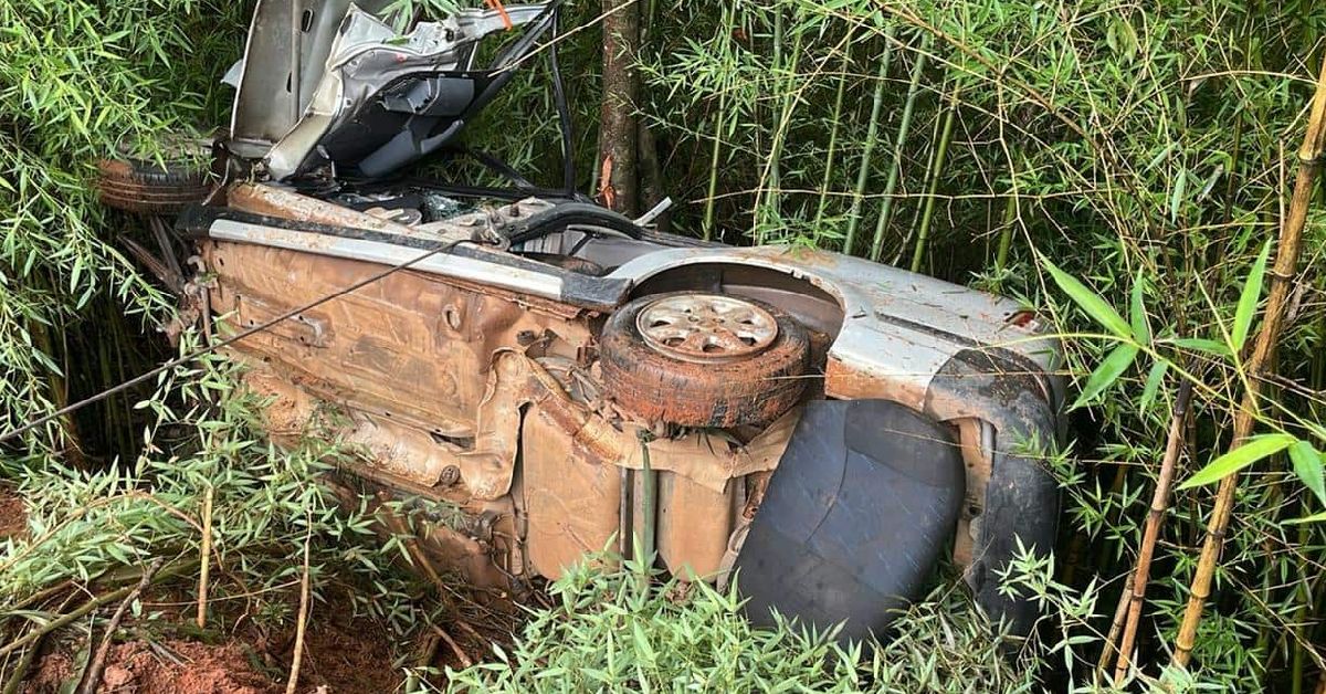 Tragédia na BR-265 - acidente entre 2 carros e um caminhão deixa vítimas fatais 31 FN+