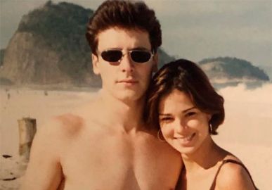 Vera Viel relembra primeira viagem com Rodrigo Faro: ‘Dois jovens apaixonados’ 31 Estrelando - Vera Viel relembra comercial de 23 anos atrás ao lado de Rodrigo Faro - e que marcou o começo da relação deles!