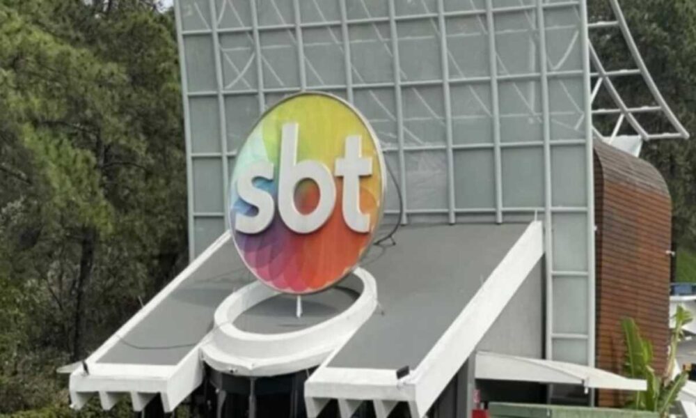 Vaza informação interna e SBT se pronuncia sobre flagrante em camarim 37 sbt 1 1000x600.jpg