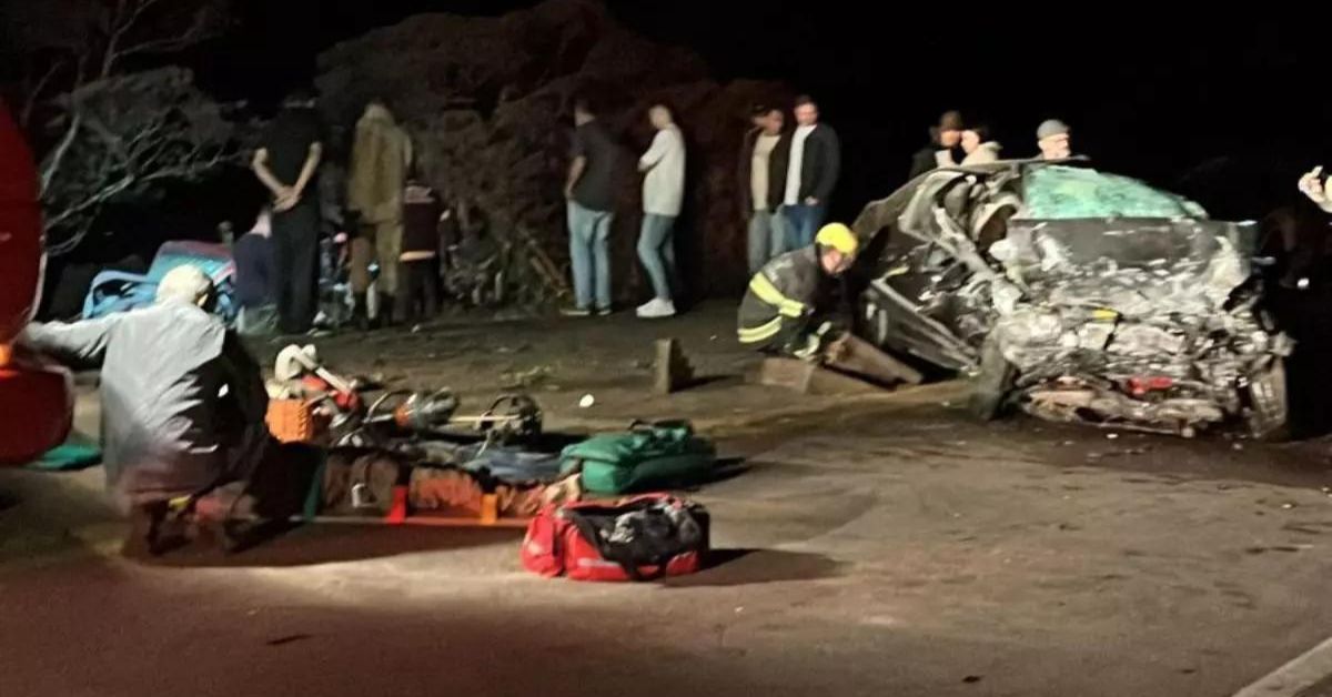Sobe para 8 o número de mortes em grave acidente na SC-108 31 FN+