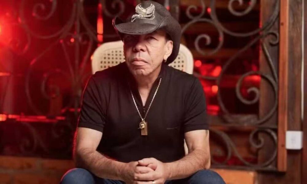 Cantor Chrystian, ex-dupla de Ralf, é internado após passar mal; show é cancelado 37 chrystian 1000x600.jpg