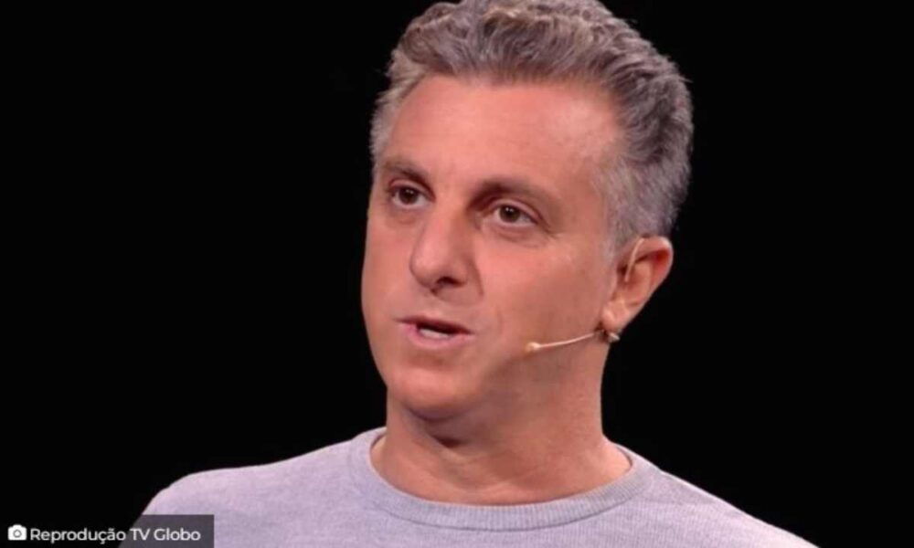 Luciano Huck já foi multado por tentar privatizar praia de Angra dos Reis, em 2011 37 luciano huck 1000x600.jpg