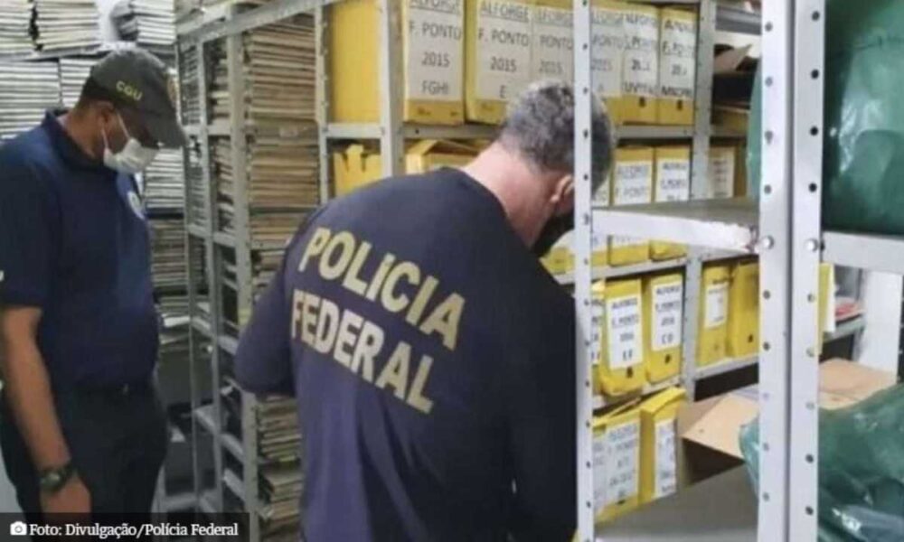 Folha constata que PF ‘infla diretoria’ com inquéritos contra Bolsonaro 37 policia federal 1000x600.jpg