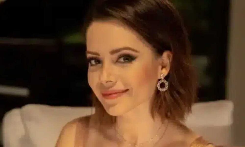 Sandy faz a fila andar e já tem novo namorado; saiba quem é 37 sandy 1000x600.jpg
