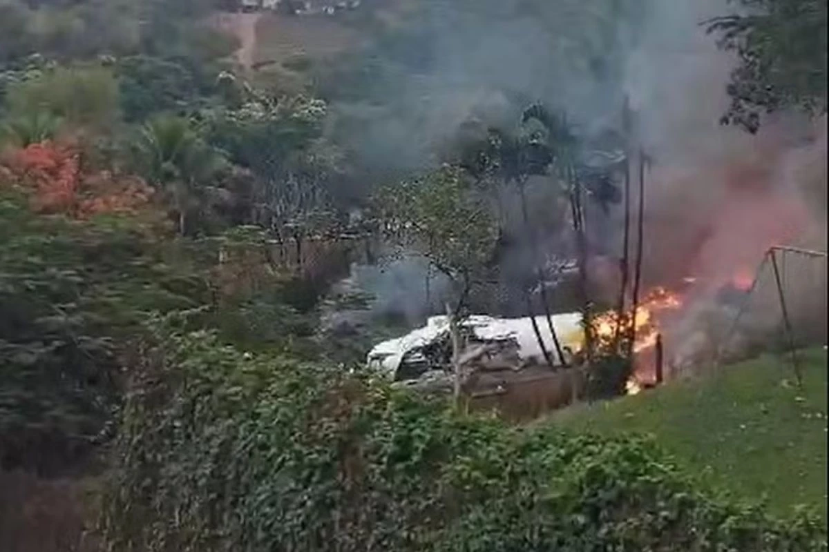 Avião que tem capacidade para 68 passageiros cai no interior de São Paulo 31 1News Brasil