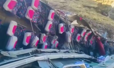 Onibus despenca em abismo deixa pelo menos 26 vitimas fatais.webp.jpeg