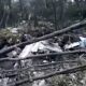 Queda de aviao que transportava turistas deixa rastro de destruicao.jpg