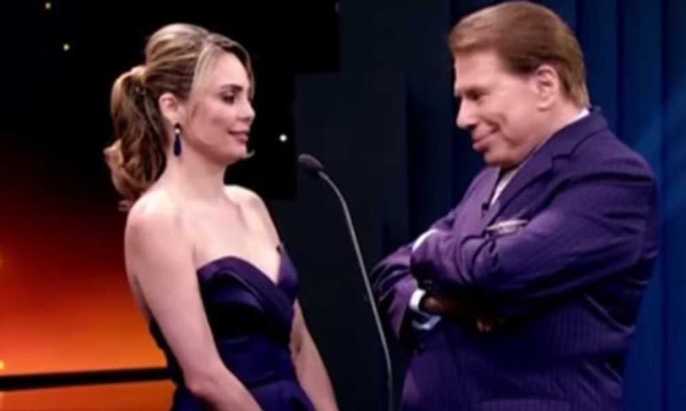 Saiba o motivo da guerra entre Rachel Sheherazade, Silvio Santos e SBT 37 rachel sheherazade 1.jpg