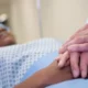 Medica compartilha os 5 arrependimentos mais comuns que pacientes.webp