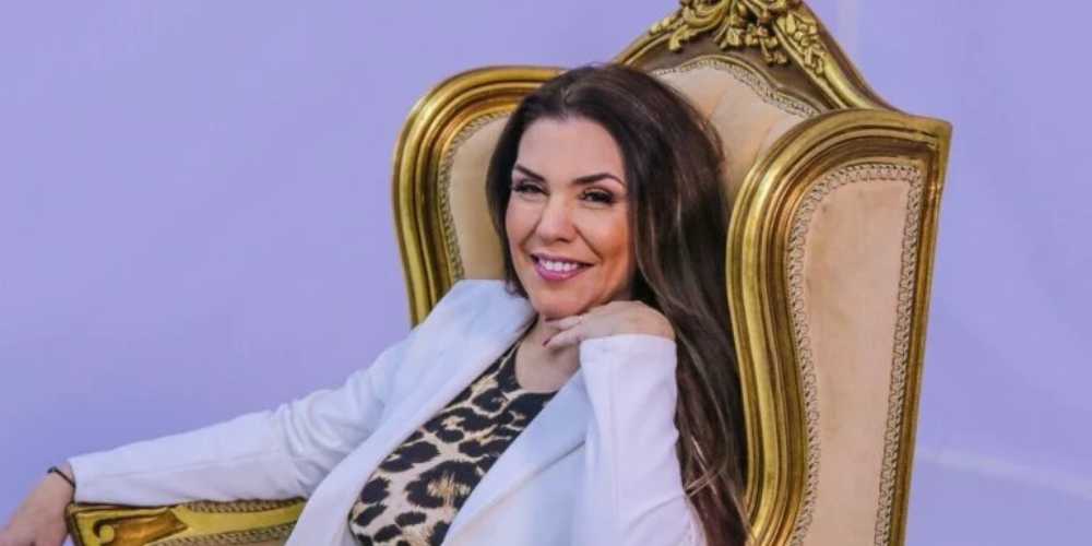 Simony comenta vitória em processo contra Dudu Camargo 37 cantora simony.jpg