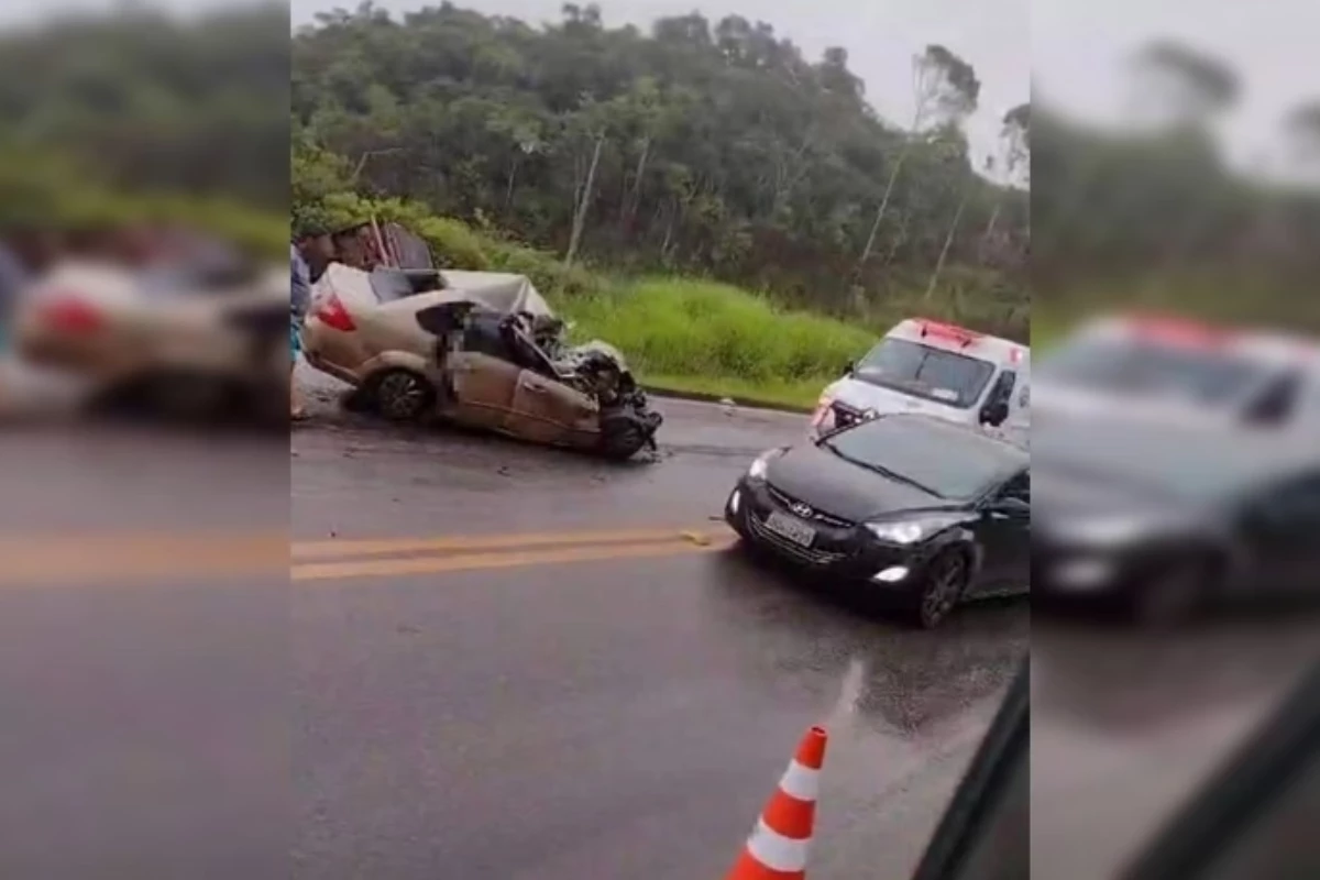 Grave acidente envolvendo batida de frente entre carro e caminhão deixa 5 mortos e 2 feridos na BR-040 31 1News Brasil
