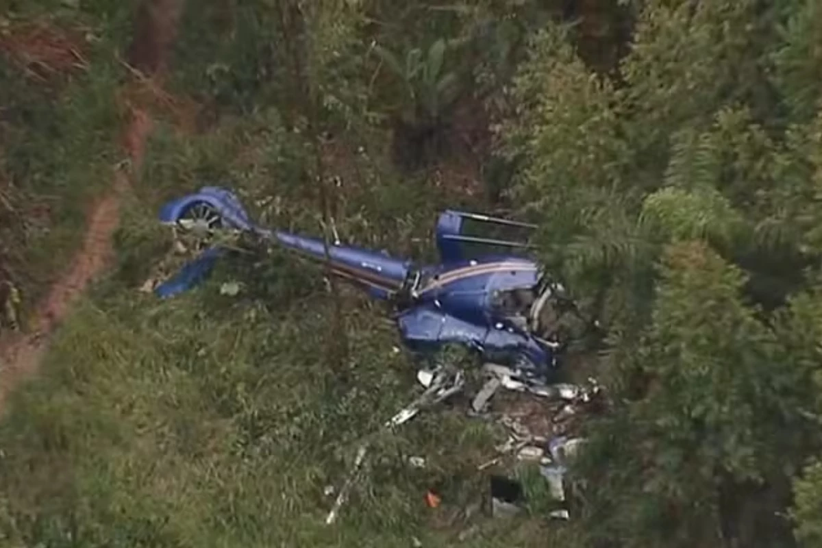Helicóptero com 4 pessoas a bordo cai em São Paulo; o piloto e uma criança foram resgatados com vida 31 1News Brasil