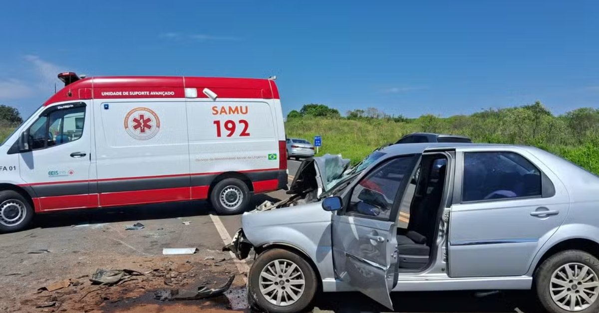 Três pessoas não resistem e sete ficam feridas após grave acidente entre dois veículos na BR-277 31 FN+