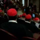 Cardeais se reunem para discutir data do conclave do.webp