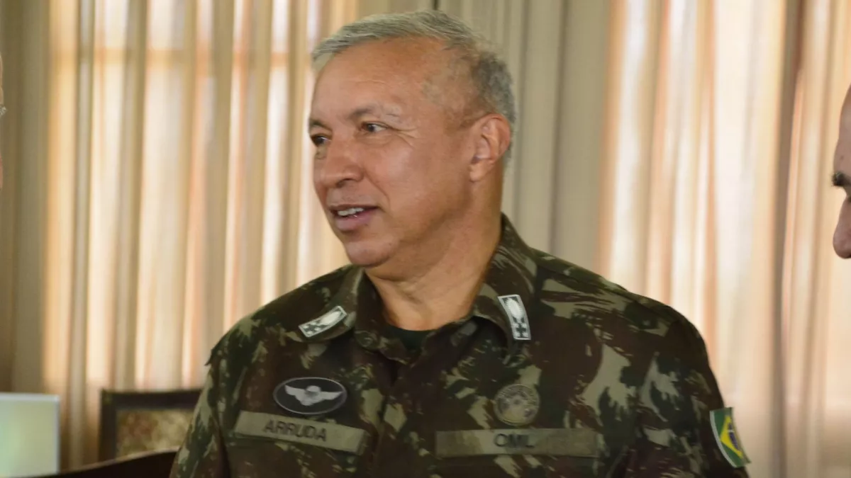 Ex comandante do Exercito demitido por Lula depoe em processo.webp