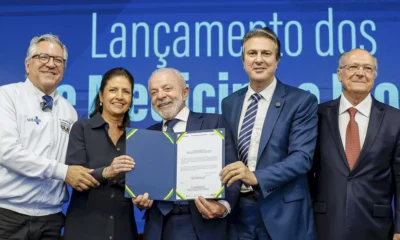 Lula participa de lancamento do curso de medicina do.webp