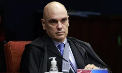 Moraes manda PF liberar a Bolsonaro download de provas.webp