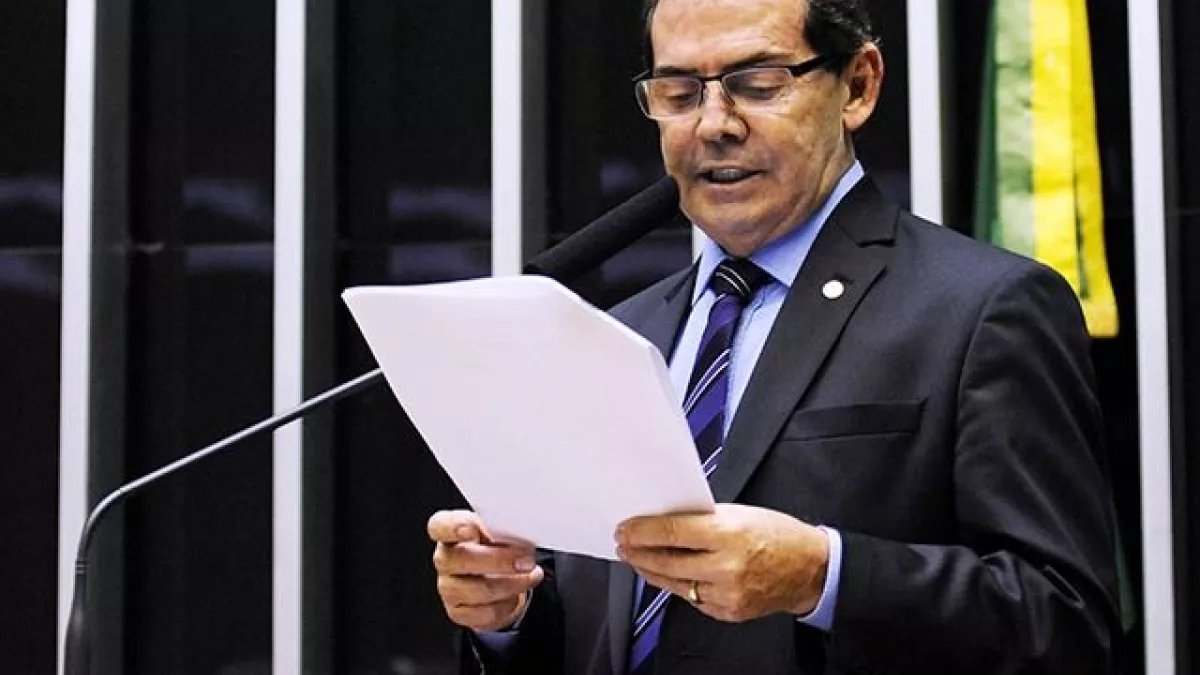 Sindicato diz que deputado que alega desconto ilegal nao.webp