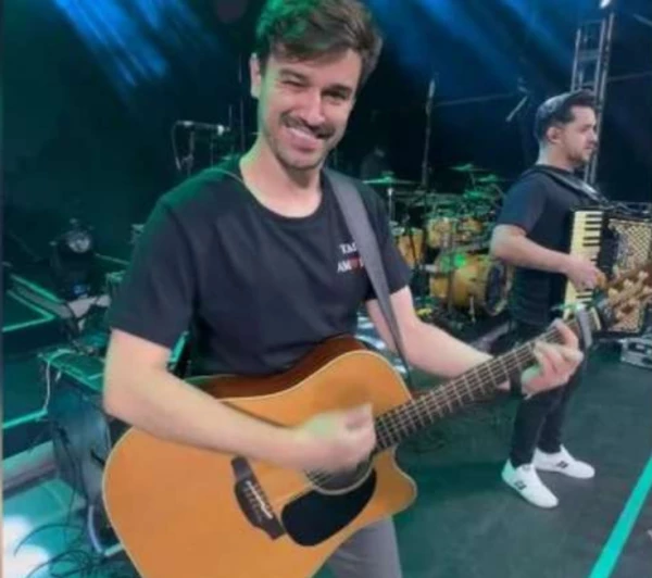 cantor sertanejo perde a vida em grave acidente de carro