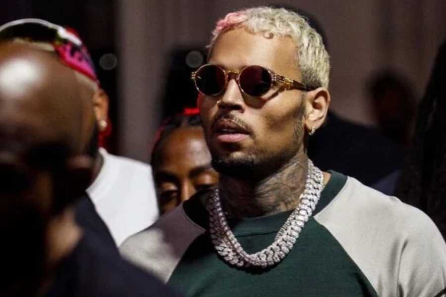 Chris Brown é preso por ataque com garrafa em boate, afirma imprensa britânica 31 chris brown.jpg