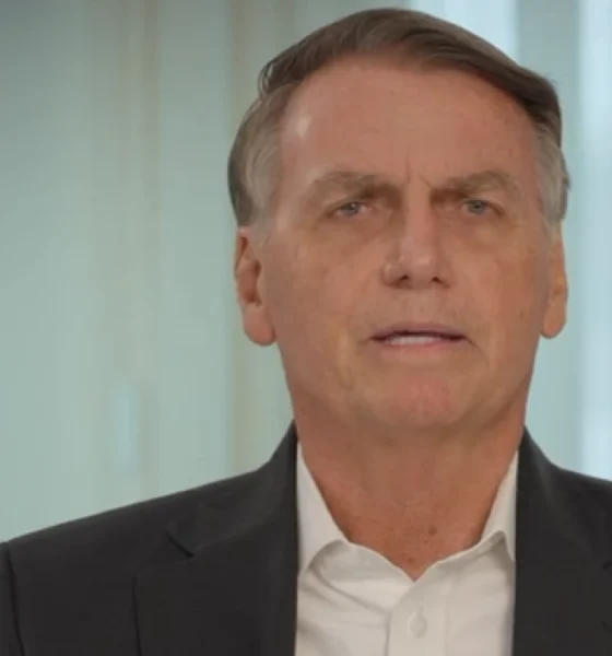 Bolsonaro passa a noite no Palacio dos Bandeirantes antes.webp
