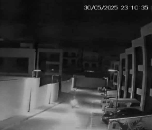 Camera de seguranca mostra o que amigo fez horas depois