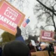 Governo Trump conclui que Harvard violou Direitos Civis e.webp
