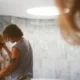 Isadora Cruz publica fotos romanticas com esquiador noruegues brasileiro.webp