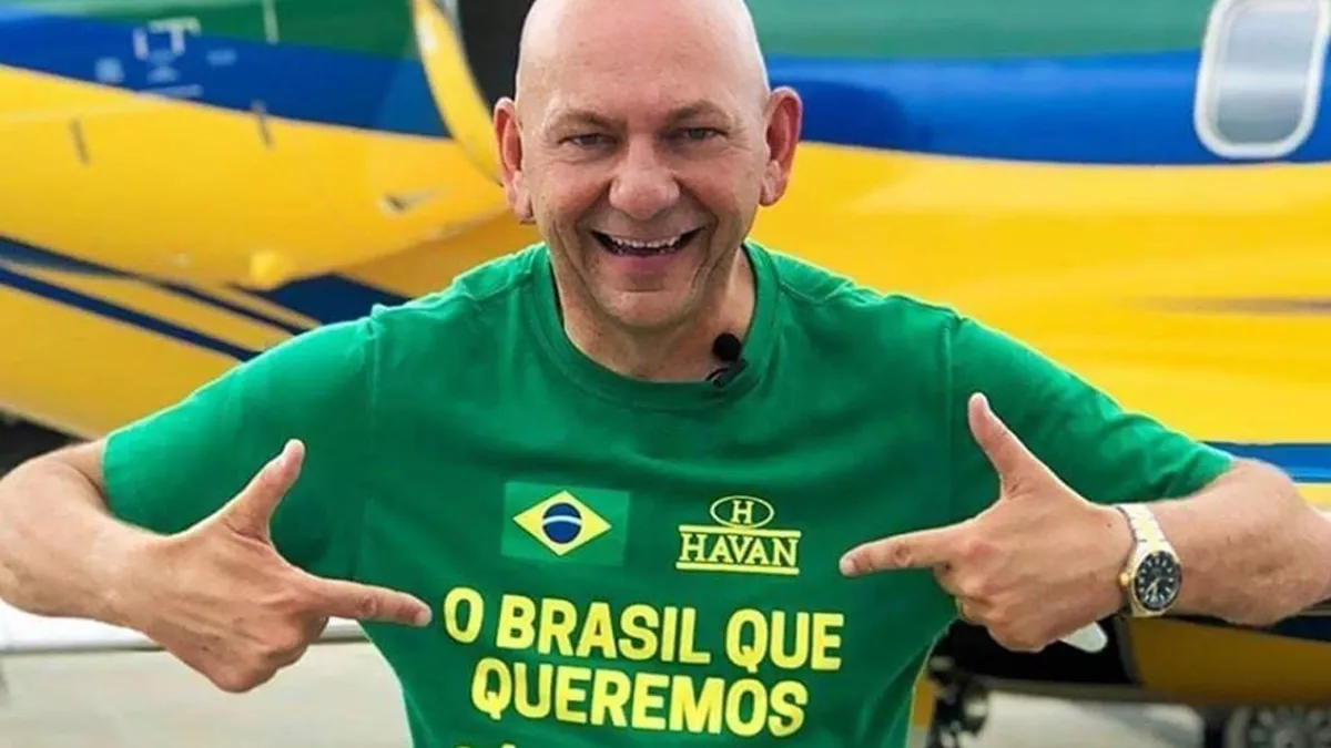 Ministro do TSE torna Hang e dois politicos do.webp