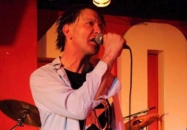 Morre querido cantor mas familia pede para os fas nao