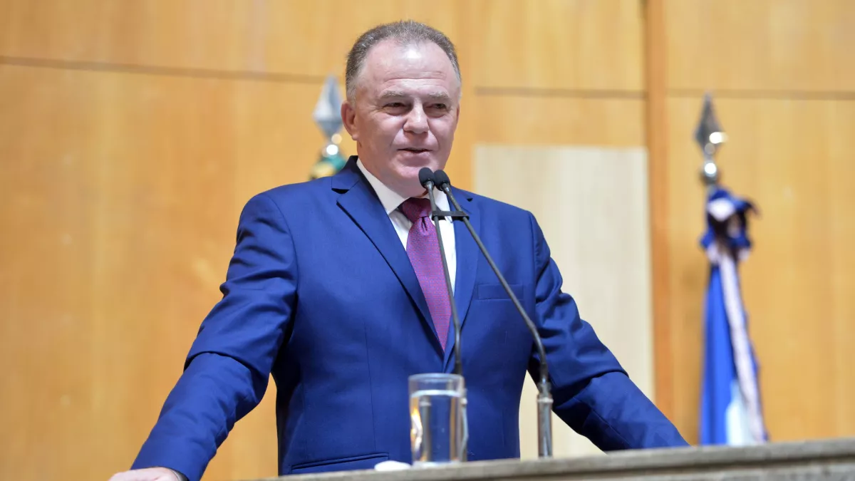 Renato Casagrande e favorito ao Senado no ES diz.webp