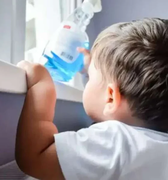 Tragedia Menino de 2 anos morre apos beber produto.webp