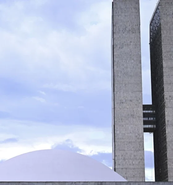 Supremo tende a manter decretos do governo.webp
