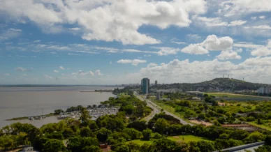 Previsão do tempo indica chuva no início e fim da semana em Porto Alegre