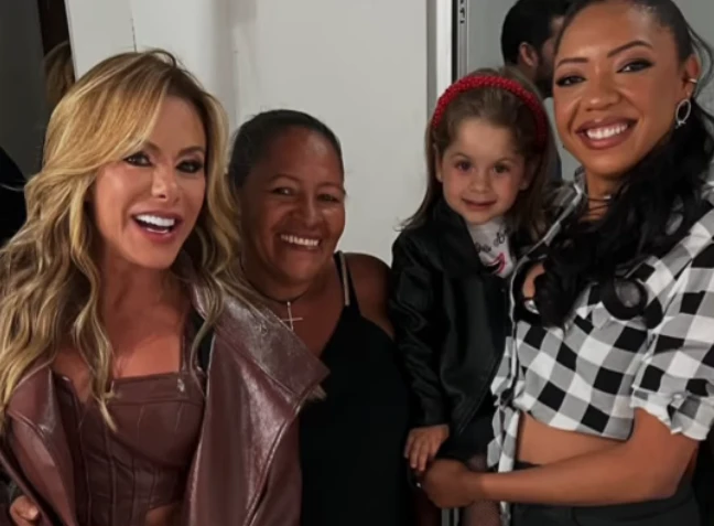 poliana rocha baba.webp.webp